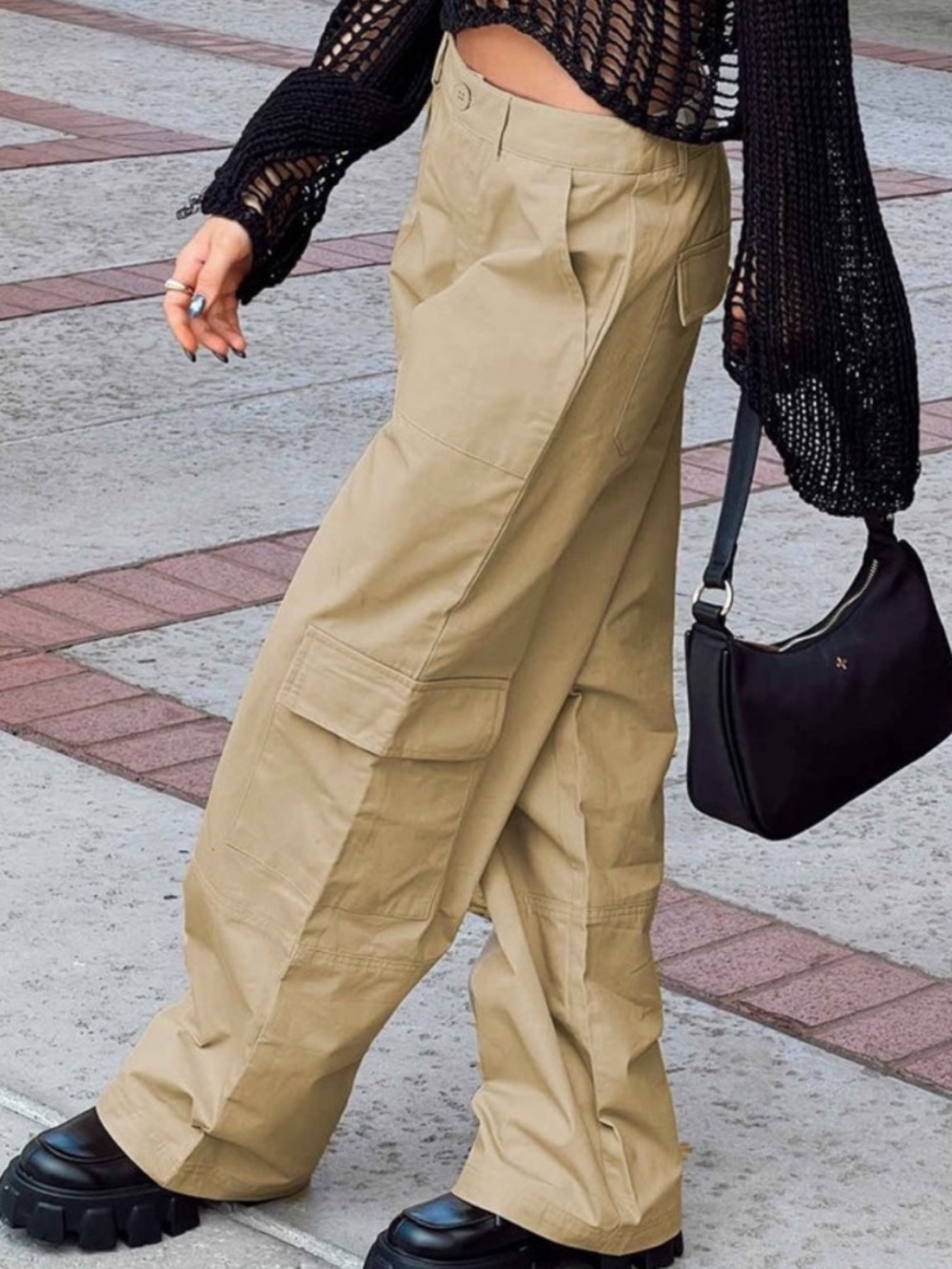 Princess Polly Charlize Cargo
Pants size 8 NWT